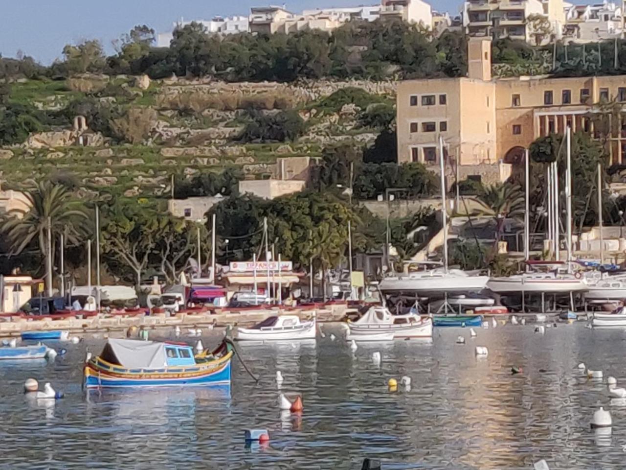 Panoramic Penthouse In Marsascala Which Enjoys Sea And Country Views Apartman Marsaskala Kültér fotó