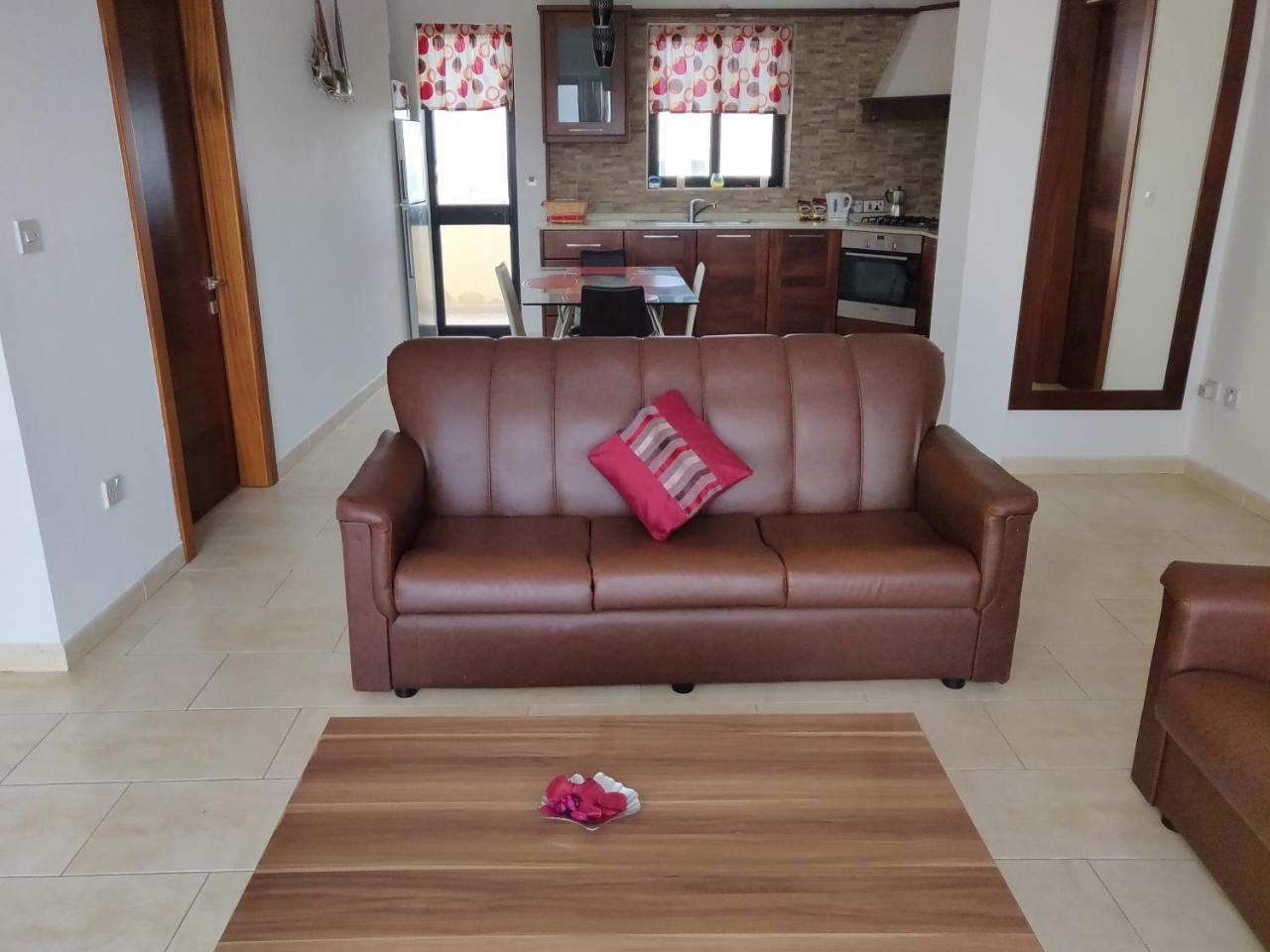Panoramic Penthouse In Marsascala Which Enjoys Sea And Country Views Apartman Marsaskala Kültér fotó