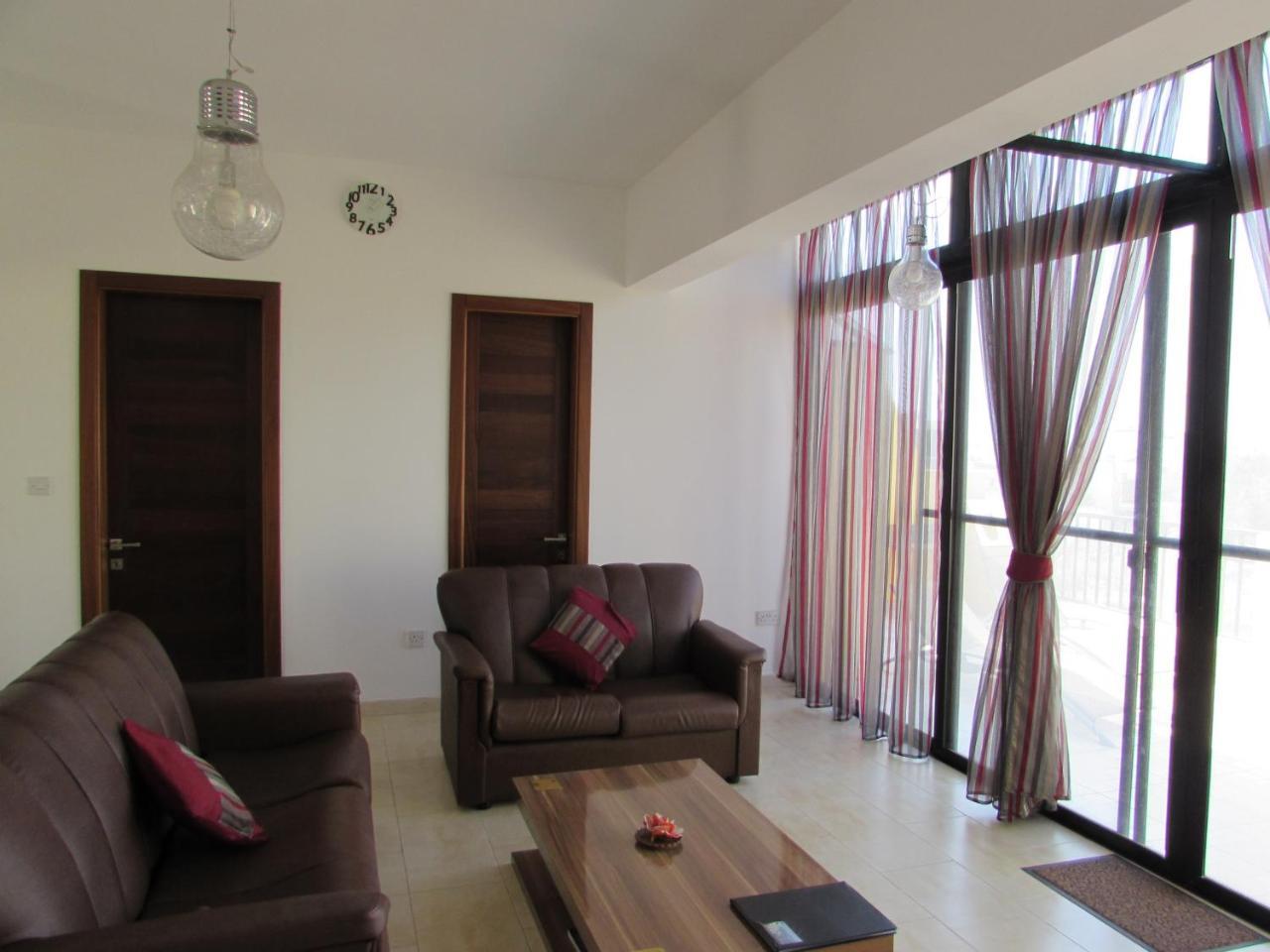 Panoramic Penthouse In Marsascala Which Enjoys Sea And Country Views Apartman Marsaskala Kültér fotó
